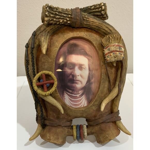 Vtg Resin Deer Antler Native American Indian Bone Photo Picture Frame 4” X 6” - Picture 11 of 16